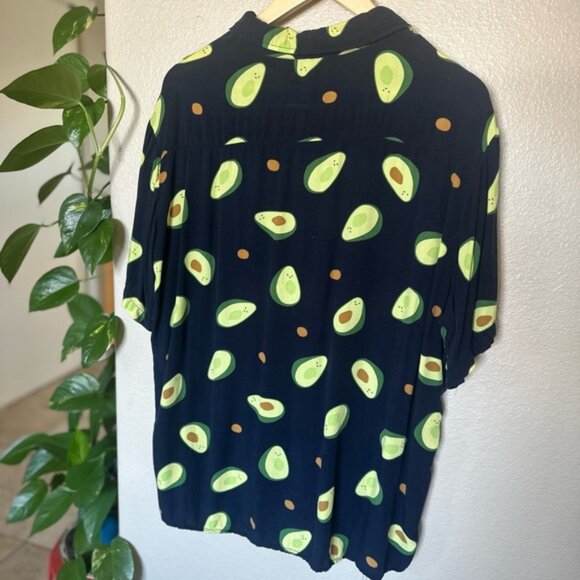 Avocado Print Button-Up Shirt - Picture 4 of 4